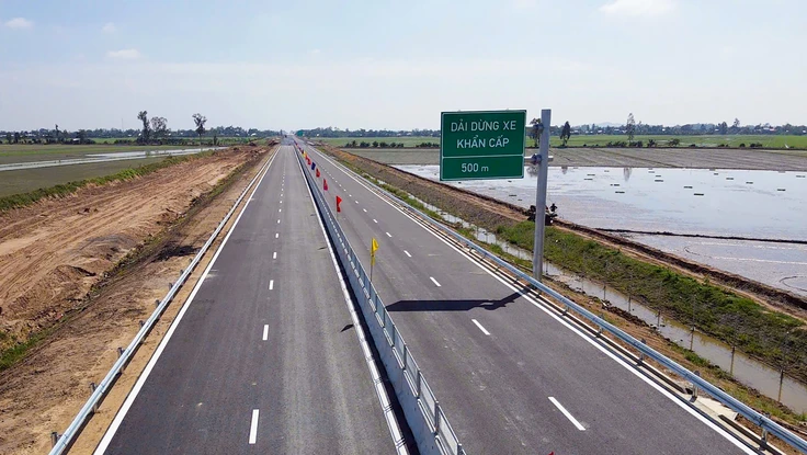 Phương tiện lưu thông thế nào khi cao tốc đoạn Hậu Giang - Cà Mau tạm dừng khai thác?