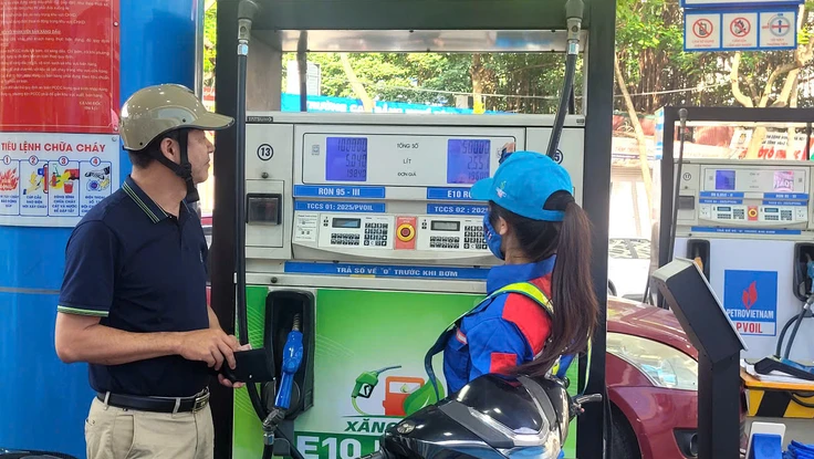 Bộ Công Thương lập kế hoạch chi tiết áp dụng đồng loạt xăng E5, E10 từ 1-6