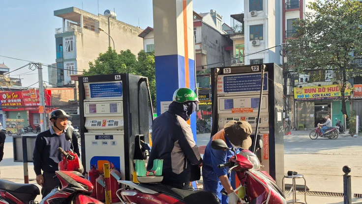 Nóng: Giá xăng dầu tăng mạnh, dầu hoả lên gần 27.000 đồng/lít