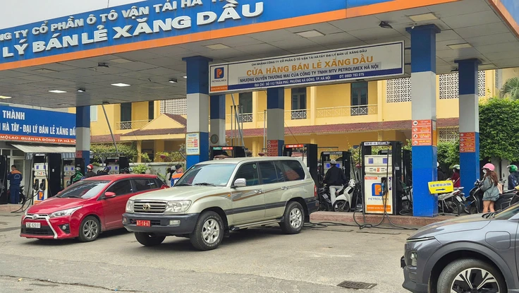 Giá dầu đã vượt 90 USD/thùng, chiều nay sẽ điều chỉnh giá xăng dầu theo quy định mới