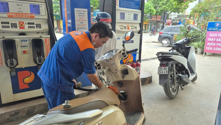 Petrolimex công bố giá xăng sinh học E10, gần 25.000 đồng/lít