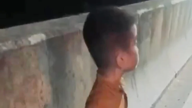 Cháu bé 11 tuổi đi lạc trên cao tốc Bắc-Nam trong đêm giao thừa và cái kết vui 