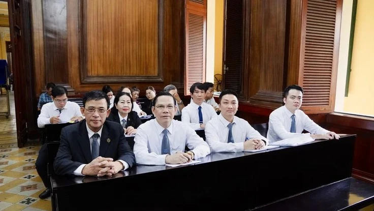 Vẫn còn nhiều ý kiến về đề xuất luật sư mặc áo choàng khi tham gia phiên tòa