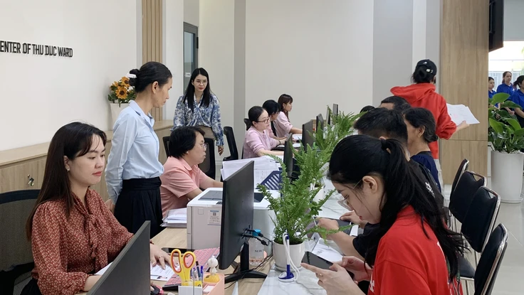 Có cơ chế “thưởng - phạt” minh bạch. Cán bộ làm tốt phải được tôn vinh, được giao việc lớn. Ảnh: THANH TUYỀN