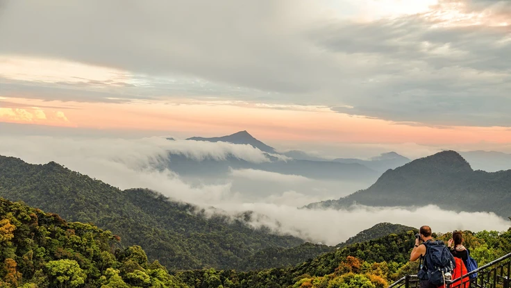 Hiên ngang Bạch Mã sau cơn mưa kỷ lục thế giới 