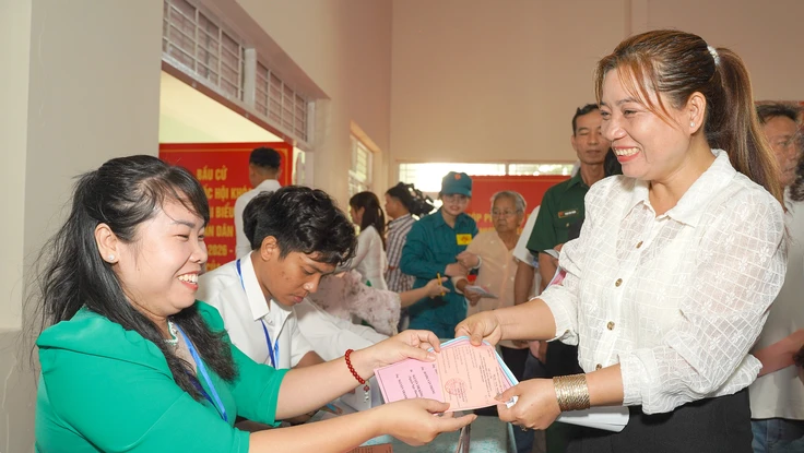 Tân đại biểu Quốc hội khóa XVI: Sẽ nỗ lực hết mình để xứng đáng với niềm tin của cử tri