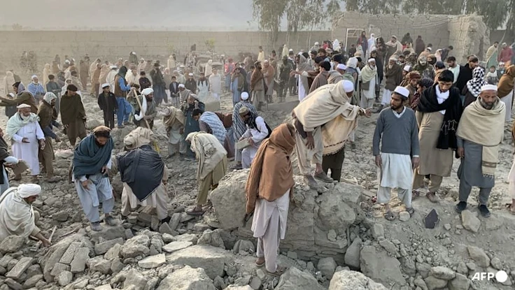 Pakistan không kích Afghanistan, hàng chục người thương vong