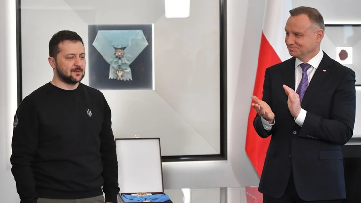 Ba Lan tước bỏ huân chương cao quý từng trao tặng ông Zelensky