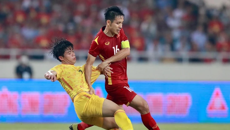 U-23 Thái Lan về nước, HLV Polking xin lỗi người hâm mộ