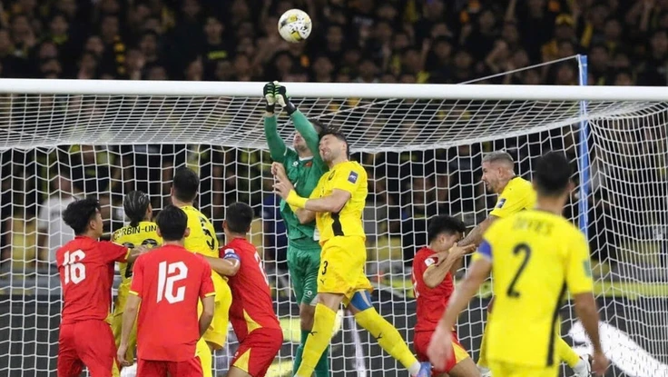 AFC chậm ra phán quyết vì lo vỡ trận Việt Nam - Malaysia
