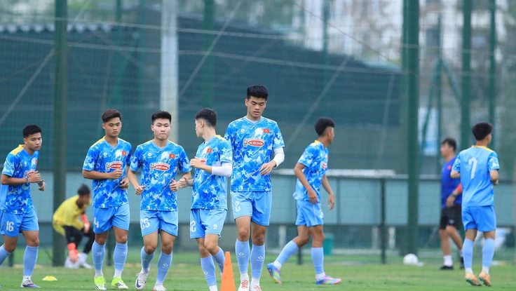 U-23 Việt Nam ra quân đụng độ 'núi lớn' Triều Tiên