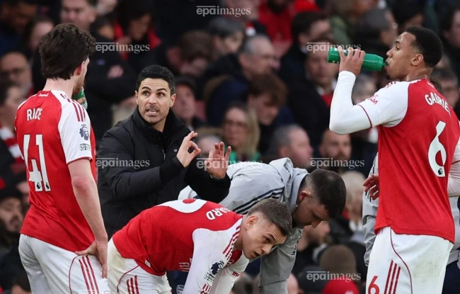 Arsenal xiêu vẹo ở tứ kết Champions League 