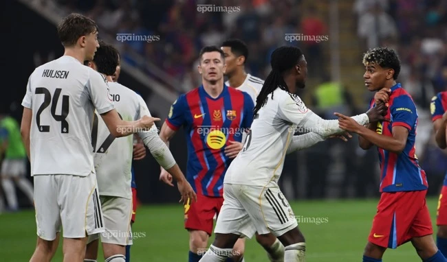 Real Madrid không chịu cúi đầu trong ngày Barca đăng quang