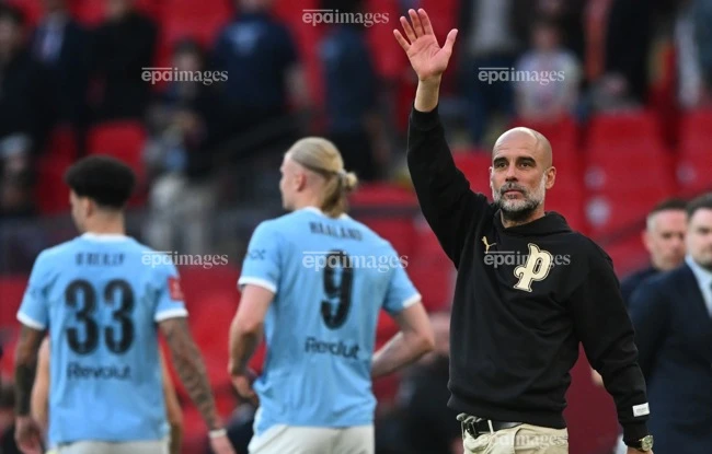 Man City sốc nặng với tin chia tay Pep Guardiola