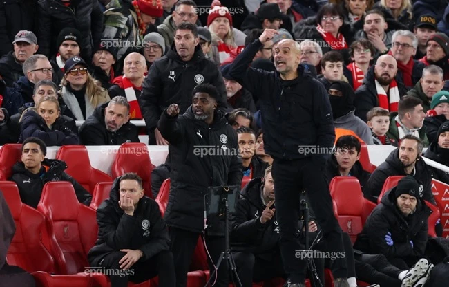 Pep Guardiola rời Man City kéo theo cuộc tháo chạy chấn động Etihad