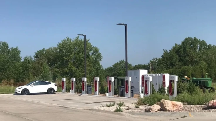 Lời khuyên khi chạy ô tô điện trong chuyến du lịch mùa hè