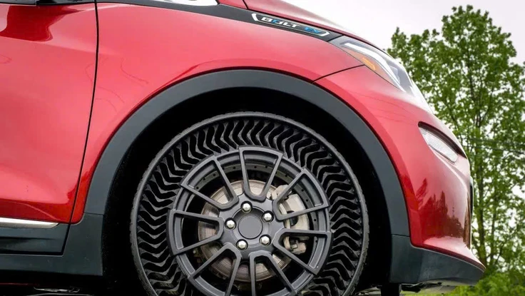 Lốp xe thông minh tự động thích ứng với điều kiện lái xe 