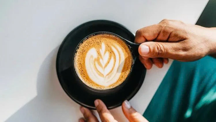 Uống cà phê đúng cách và đúng lúc để kiểm soát cân nặng