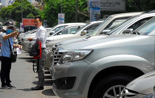 Chỉ cần tải ứng dụng là có thể đóng phí đỗ xe