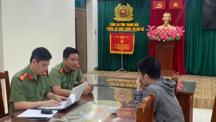 Người đàn ông chuyển cuộc gọi đòi nợ sang đường dây nóng của công an