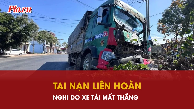 Xe tải nghi mất thắng, tông chết 3 con bò, gây tai nạn liên hoàn