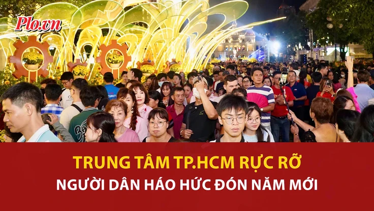 Video: Người dân nô nức đổ về trung tâm thành phố TP.HCM đón năm mới