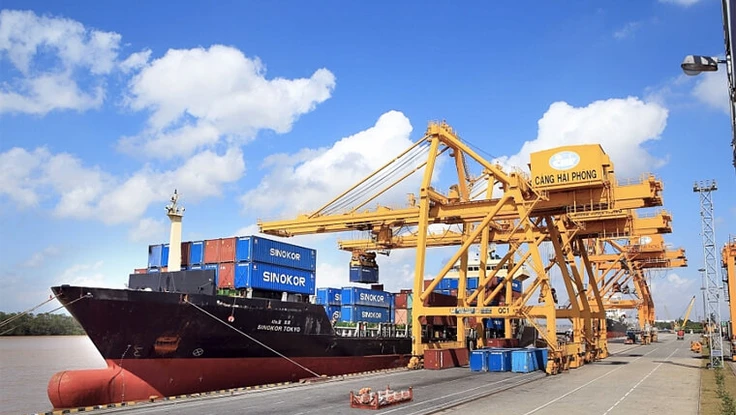 Nhập siêu 'khủng' hơn 15 tỉ đô: Nhóm hàng nào tăng mạnh?