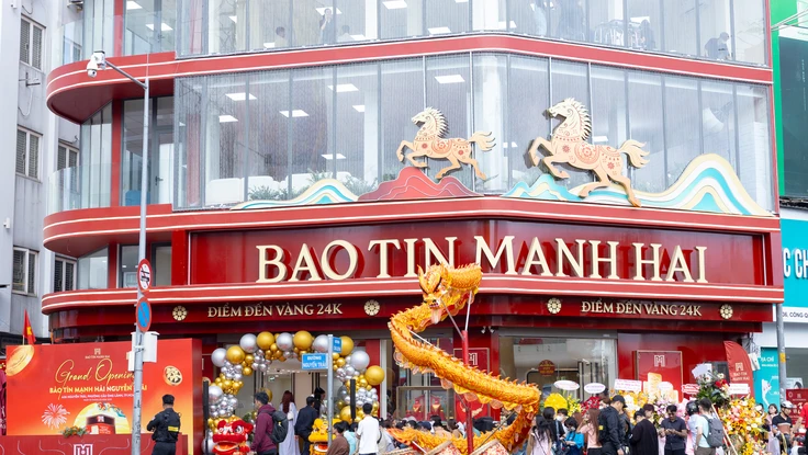Bảo Tín Mạnh Hải khai trương cửa hàng định chuẩn lớn nhất tại TP.HCM