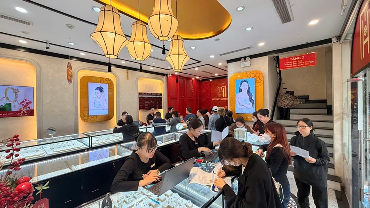 Bảo Tín Mạnh Hải giải thích về việc khách hàng được nhận vàng sớm