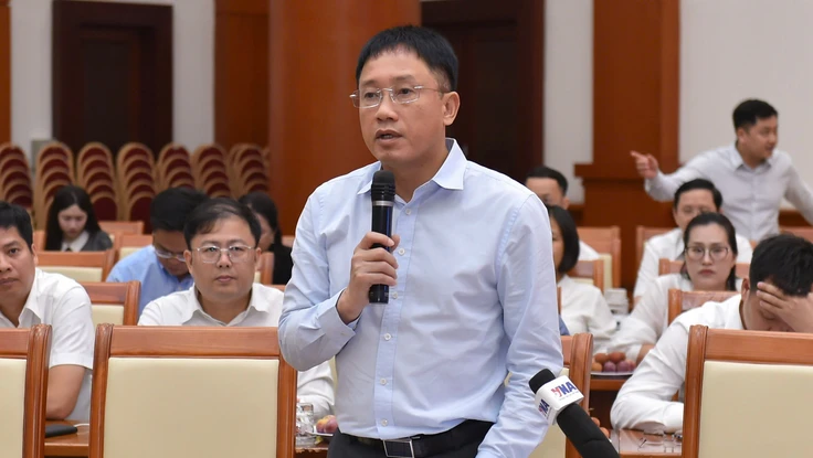 Cục Thuế: Nghiên cứu đề xuất tiếp tục nộp thuế khoán nếu doanh thu dưới 5 tỉ 