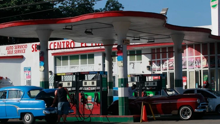 Rộ tin Mỹ tính phong tỏa toàn diện dầu mỏ vào Cuba