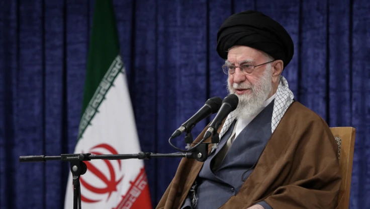 Lãnh tụ tối cao Iran đáp trả việc ông Trump ủng hộ 'thay đổi chế độ' ở Tehran