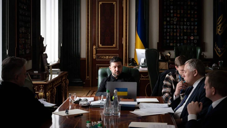 Ông Zelensky nói muốn gặp ông Putin, dự báo về đàm phán ba bên Nga-Mỹ-Ukraine tiếp theo