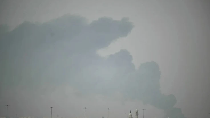 Loạt nước vùng Vịnh chìm trong khói lửa giữa ‘cơn thịnh nộ’ của Iran