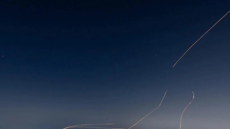 Iran và Hezbollah lần đầu tung đòn phối hợp đánh Israel