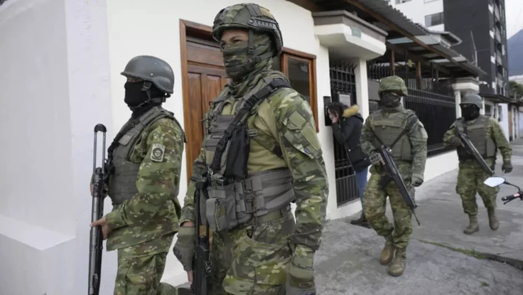 Ecuador thông báo trục xuất toàn bộ Đại sứ quán Cuba, Havana lên án gay gắt