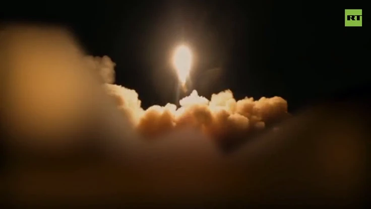 Chiến sự Trung Đông: Tên lửa, UAV ồ ạt dội khắp khu vực; Thêm tướng Iran thiệt mạng; Ngoại trưởng Iran điện đàm người đồng cấp Anh