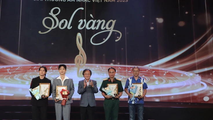 Giải thưởng Âm nhạc Việt Nam 2025: Soobin Hoàng Sơn giành danh hiệu Ca sĩ xuất sắc