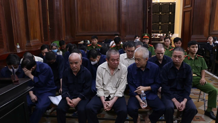 30 bị cáo vụ cấp khống hơn 16.000 chứng chỉ đào tạo lái xe hầu toà