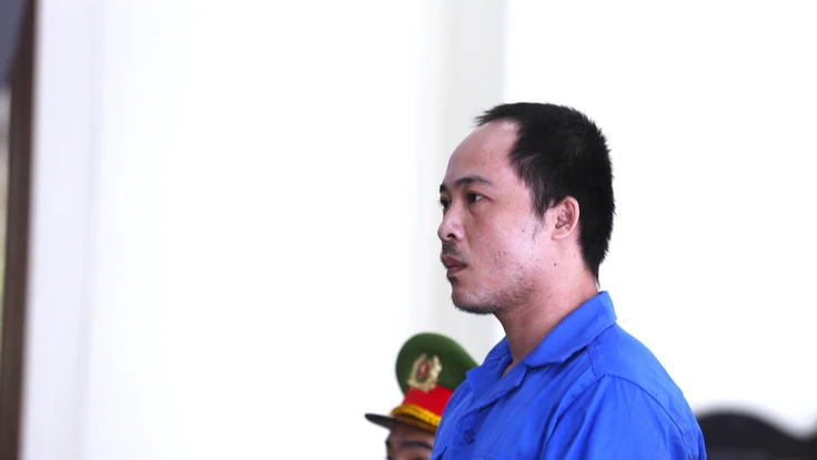 Từ chuyện che bội gà, người đàn ông chém hàng xóm lãnh án 12 năm tù 