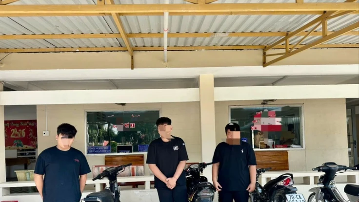 Xử lý nhóm thiếu niên 'bốc đầu' xe máy, quay clip đăng lên mạng