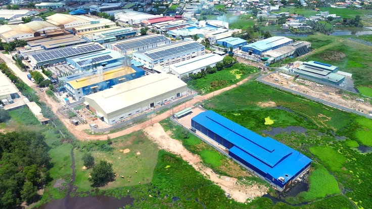 Hàng trăm hộ dân khốn khổ vì cơ sở bị đình chỉ vẫn phát tán mùi hôi