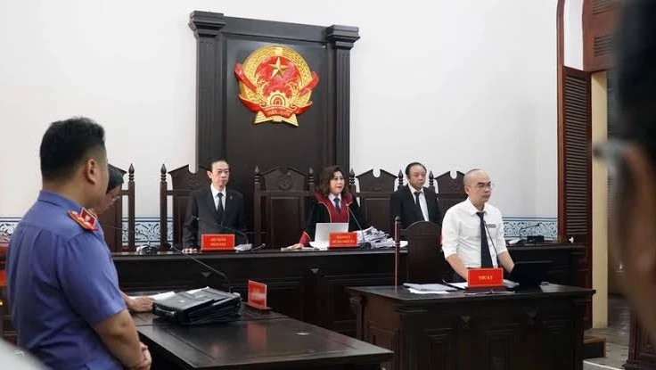 Tranh chấp vay ngân hàng của chủ hộ kinh doanh là vụ dân sự hay kinh doanh thương mại?