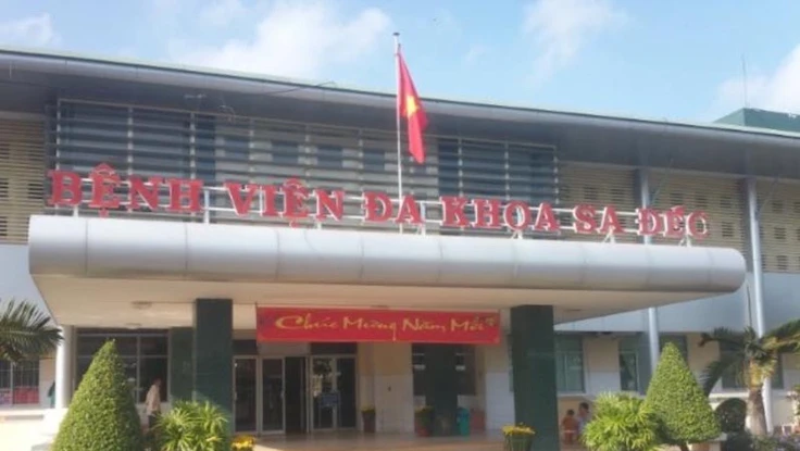 Đồng Tháp: 56 học sinh nghi ngộ độc thực phẩm sau bữa ăn bán trú