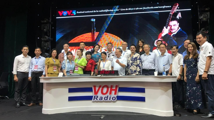 Nhiều Bí thư, Chủ tịch tỉnh đối thoại trực tiếp tại Liên hoan Phát thanh 2026