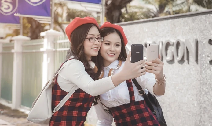 OPPO A71 cấu hình mạnh giá mềm chính thức lên kệ