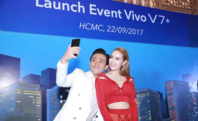  Lộ diện chiếc smartphone có camera selfie 24 MP