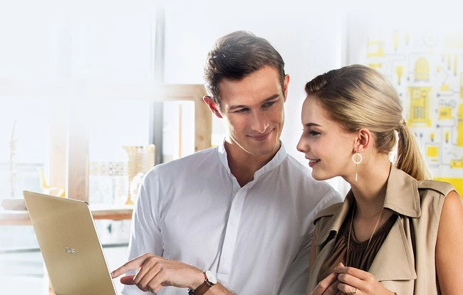 ASUS trình làng mẫu laptop với viền siêu mỏng