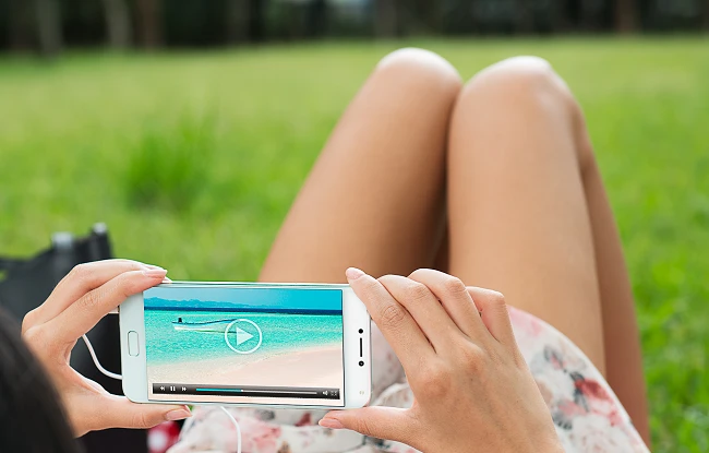 Smartphone pin trâu giá chỉ 3.99 triệu đồng