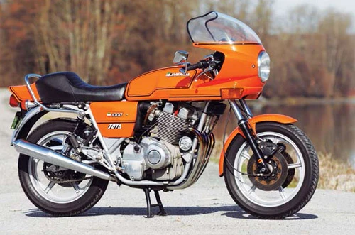 Bạn có biết ý nghĩa của những mẫu xe mô tô đình đám?